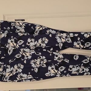 The Limited Soft Garden Floral Print Pants in Blue and White NWT